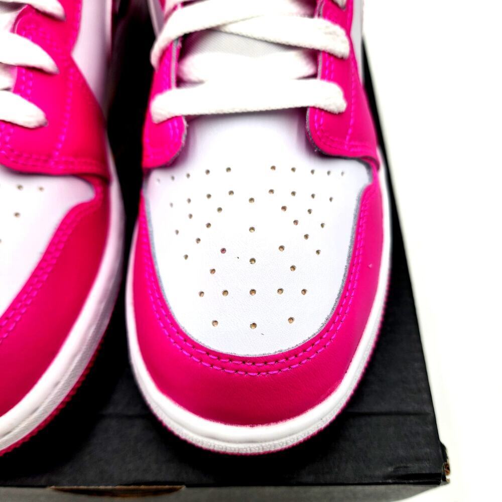 NIKE Air Jordan 1 Low USA (GS) Kids' 6.5Y Retro - Picture 12 of 13